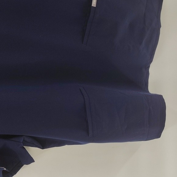 FIGS Pullover Scrub Top Size XXL Style Casma Blue V Neck Short Sleeve Pockets - Picture 3 of 8